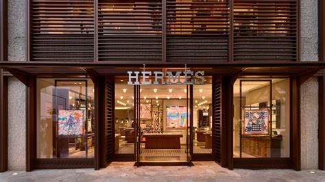 hermes makeup store near me.